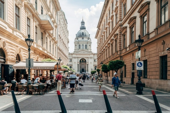 Hungary ends guest worker permit program