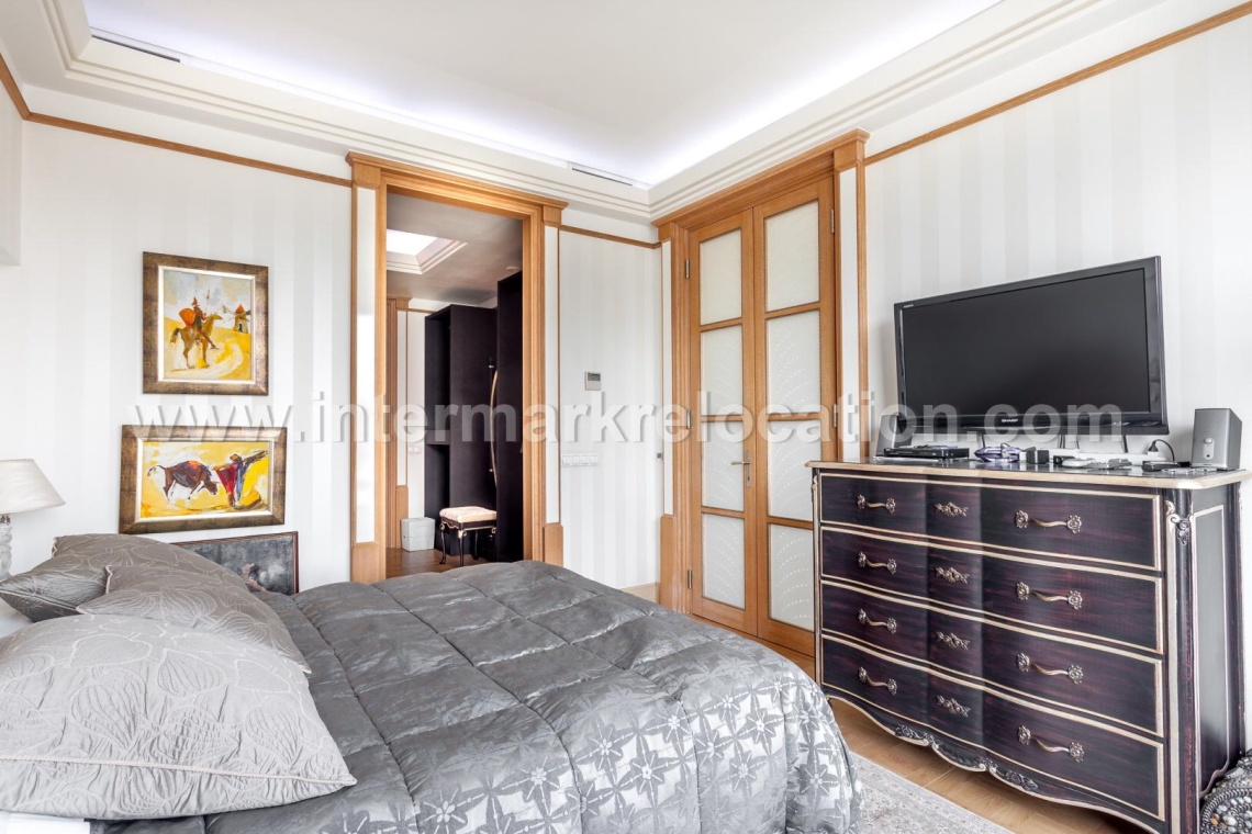 Prechistenskaya Nab. - ID: 38800 - photo 10